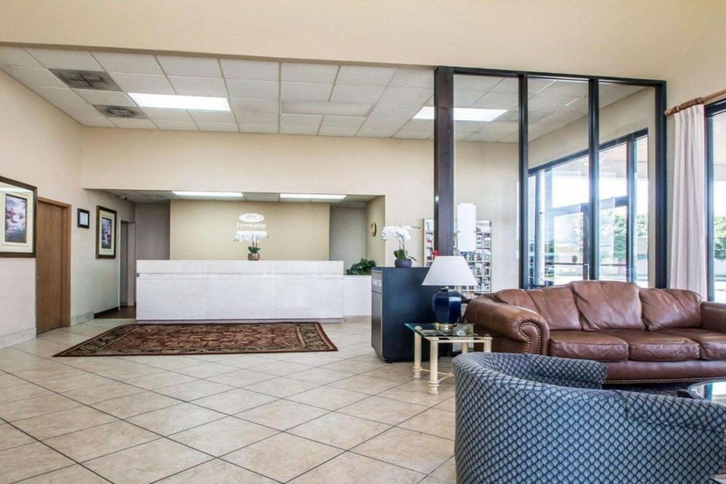 Econo Lodge Springfield I-44 photo4