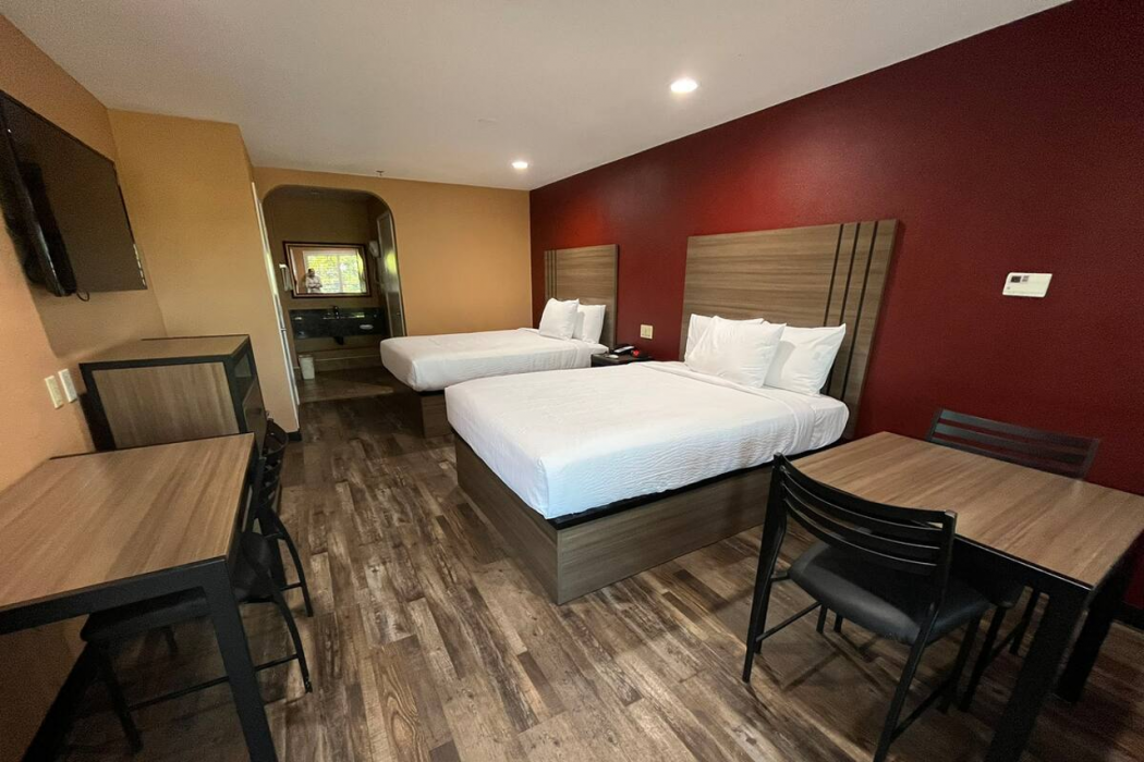 Baymont by Wyndham Manteca 10/24