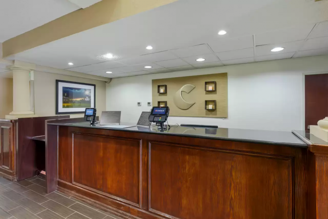 Comfort Suites Lakewood - Denver 3/38