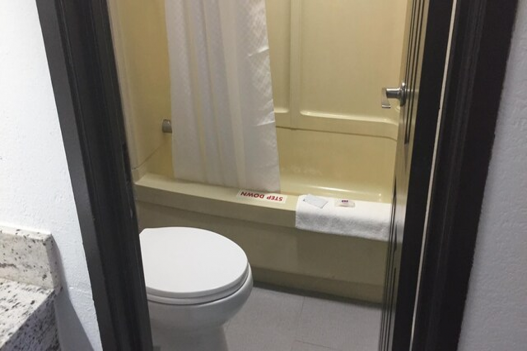 Motel6 Burnsville, MN 23/46