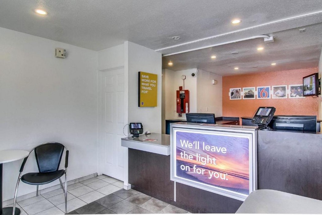 Motel6 Jacksonville, FL - Orange Park 10/60