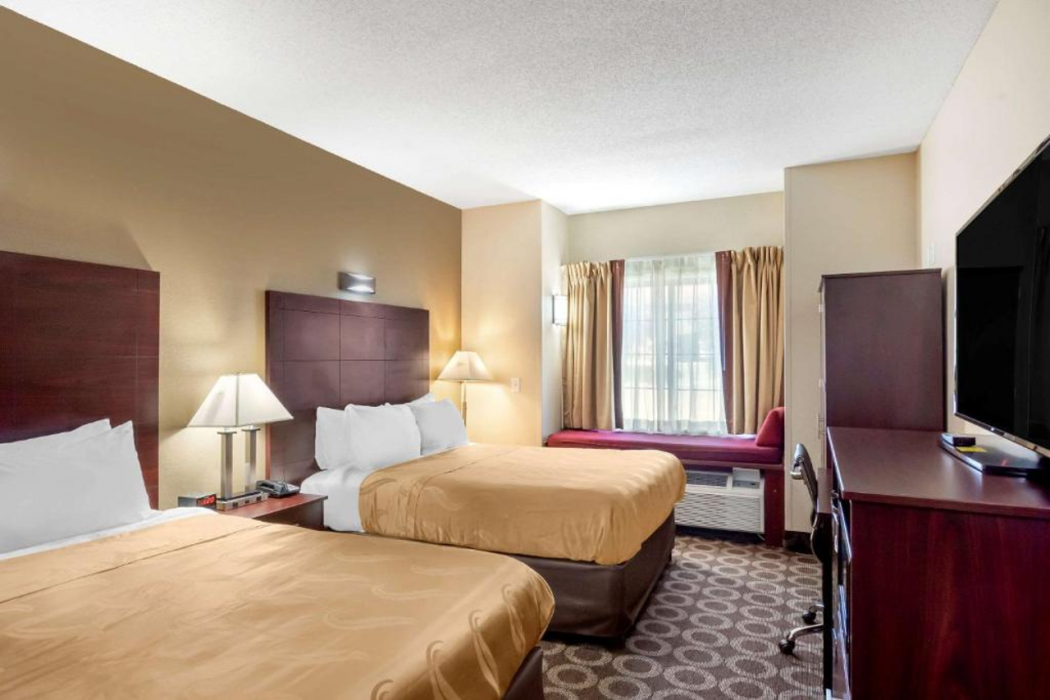 Quality Inn Overland Park Kansas City 11/29