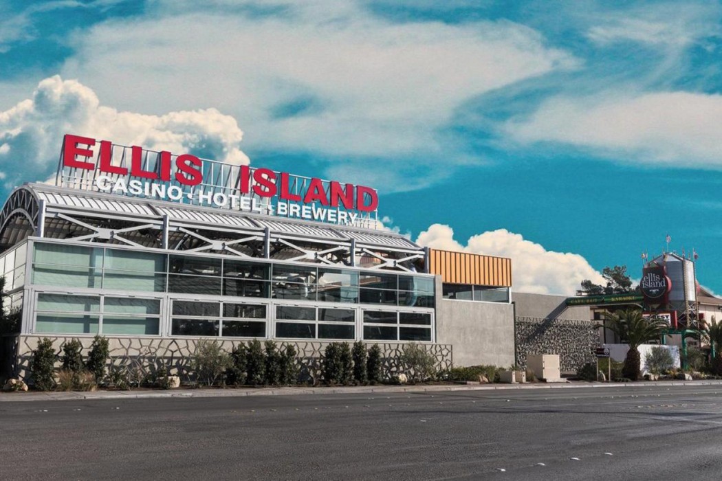 Ellis Island Hotel Casino & Brewery photo1