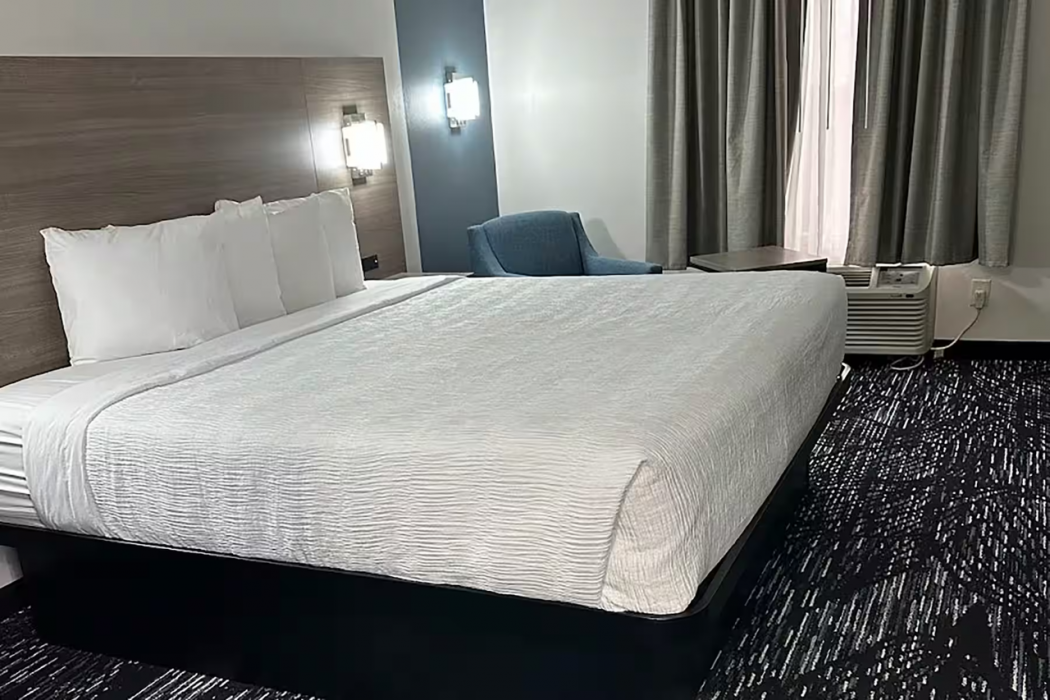 Baymont by Wyndham La Grange KY Southeast 13/37