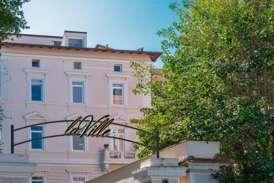 Hotel La Ville in ROME