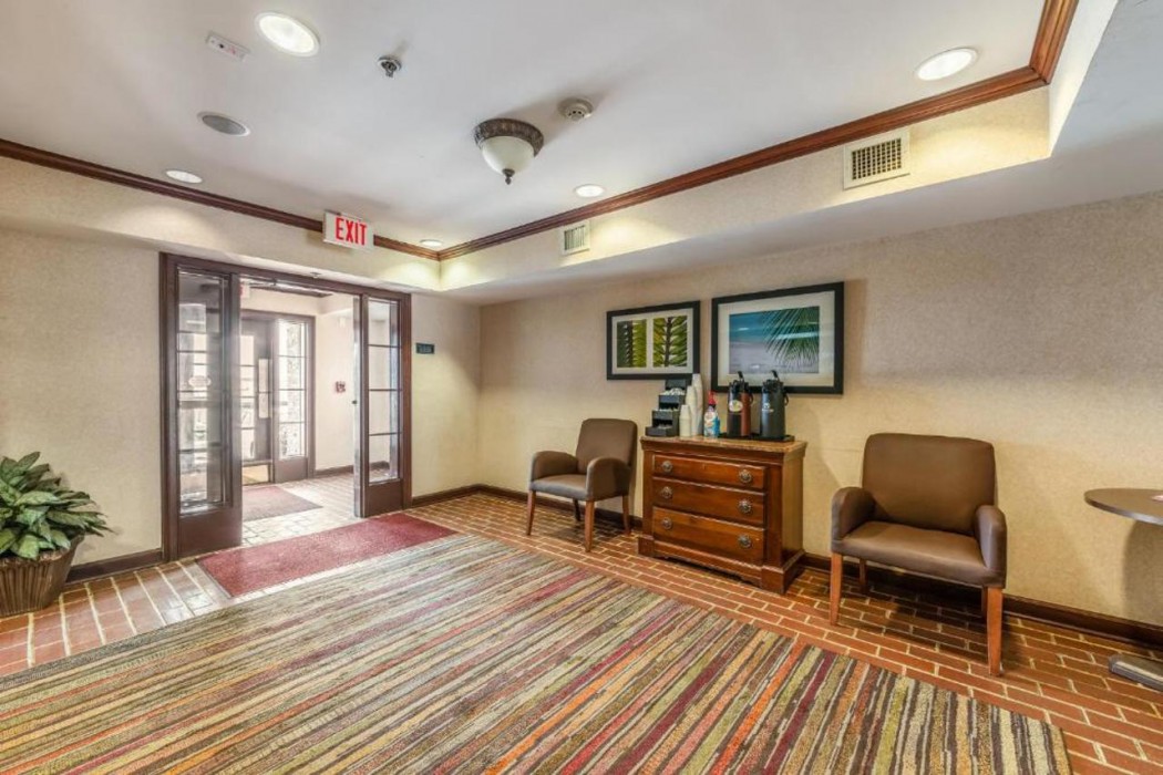 Hometowne Studios And Suites Charlotte Concord 4/8