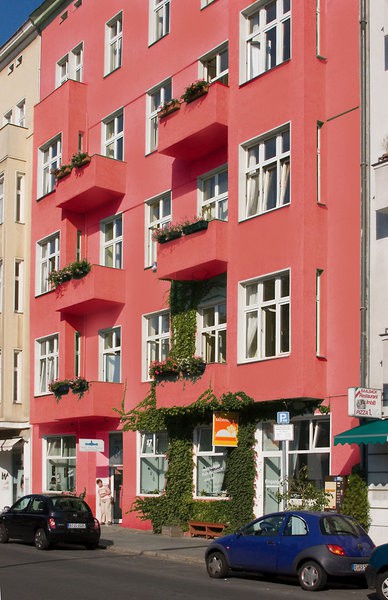 HappyGoLucky Hotel + Hostel 2/52