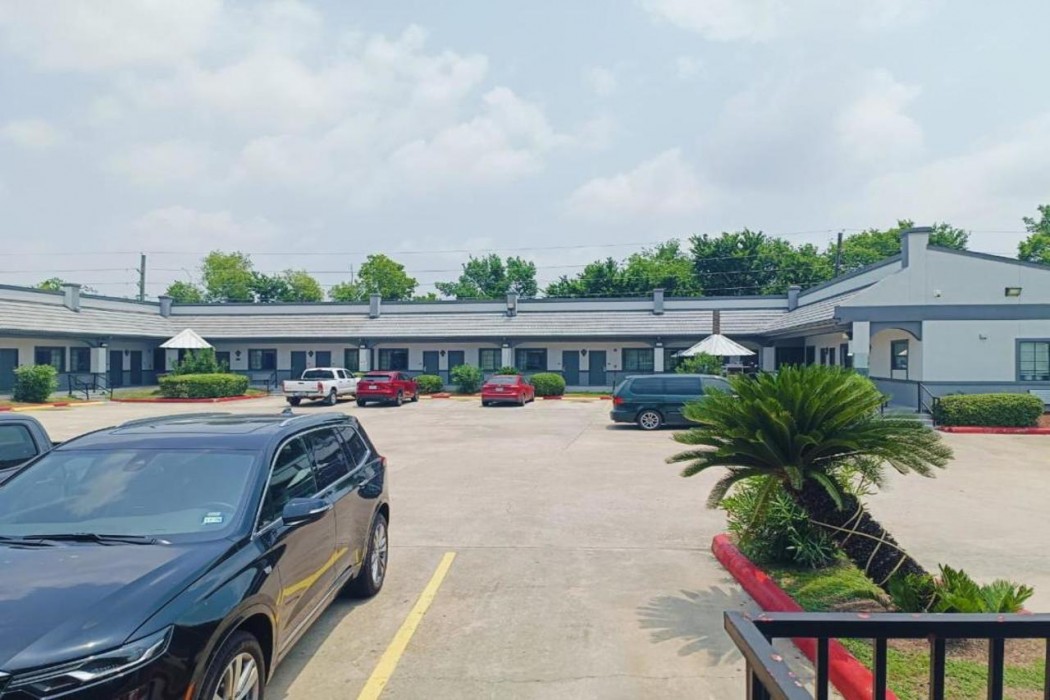 摄政套房酒店(Hotel O Regency Suites Houston - IAH Beltway 8) 图片3