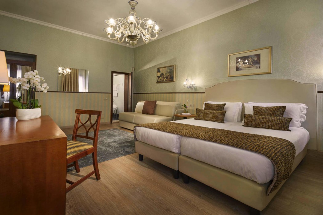 Room at La Locanda di Orsaria, VENICE
