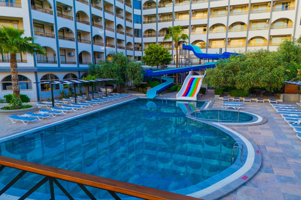 Golmar Beach Hotel 35/73