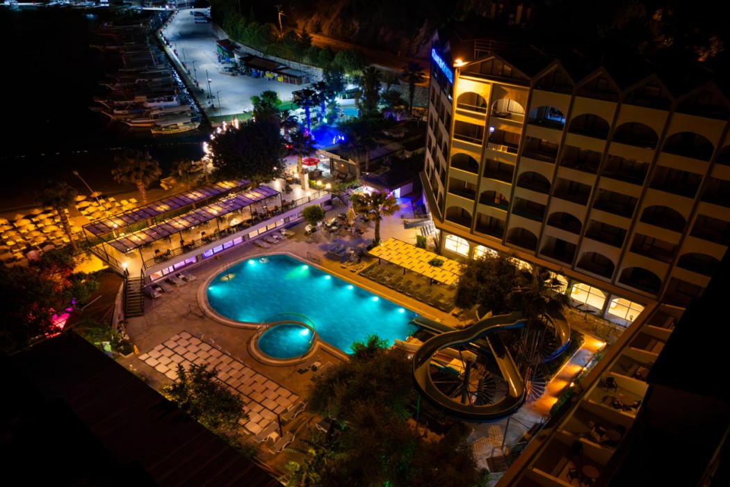 Golmar Beach Hotel 11/73