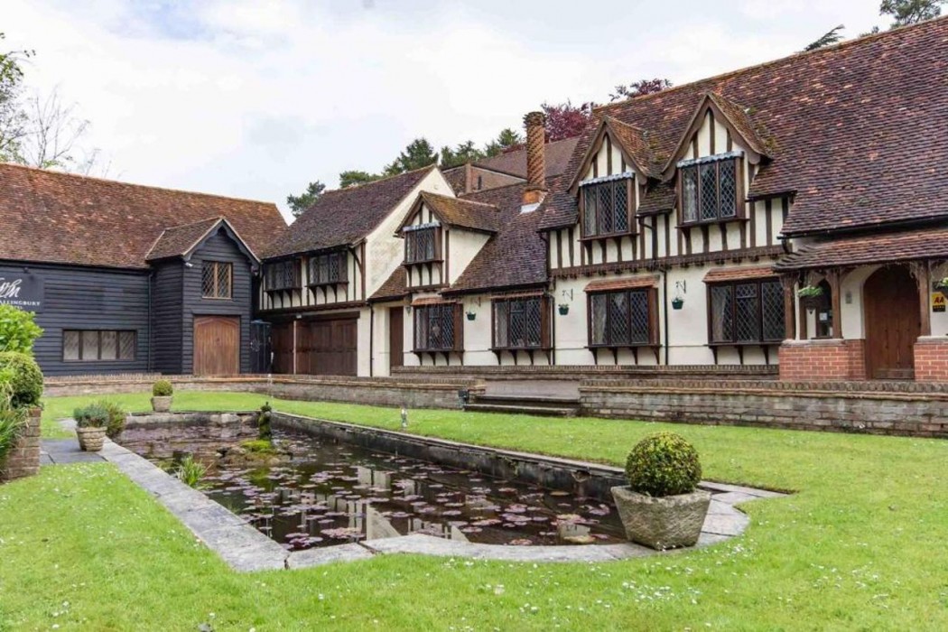 Great Hallingbury Manor, BW Signature Collection 1/64