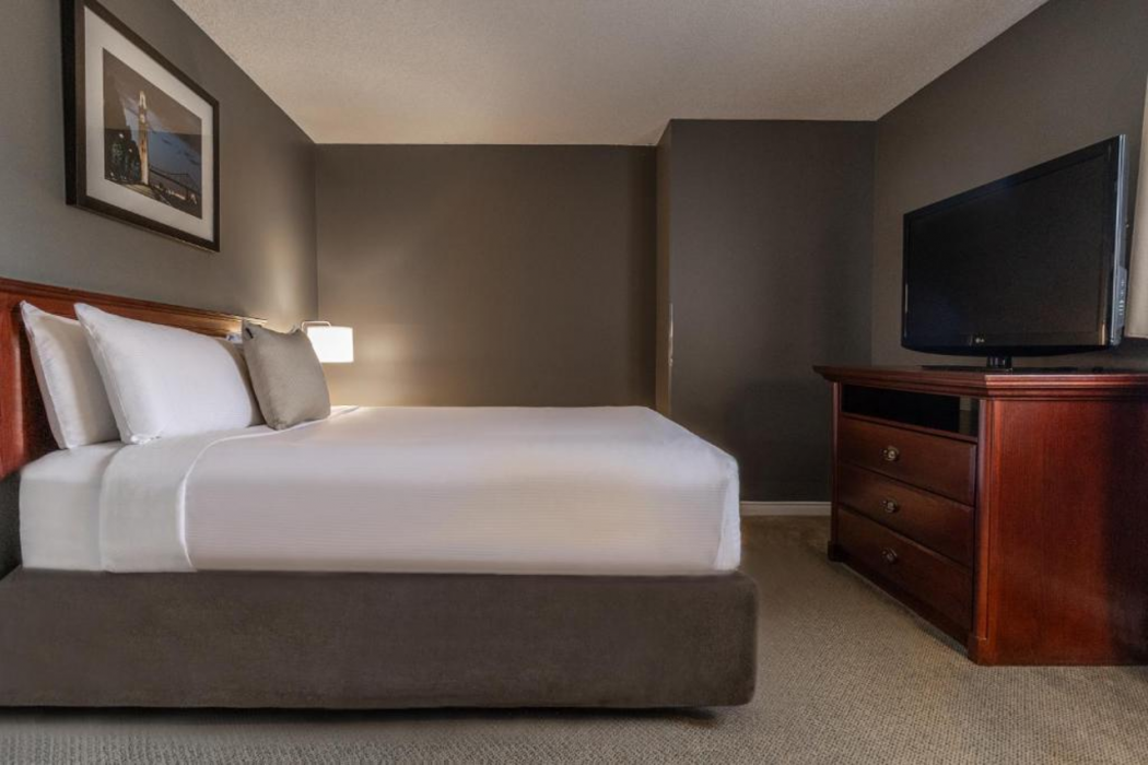 Hotel Faubourg Montreal 12/61