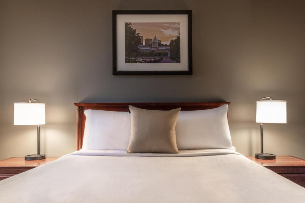 Hotel Faubourg Montreal 13/61