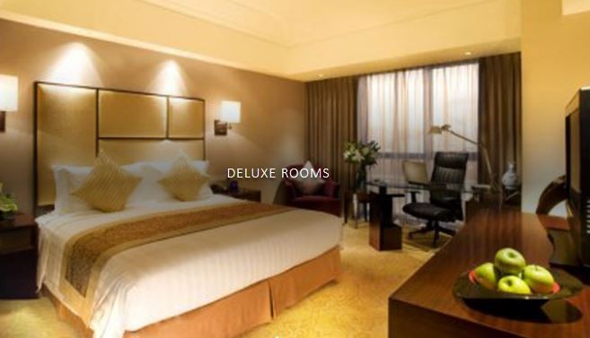 DELUXE ROOM KING BED