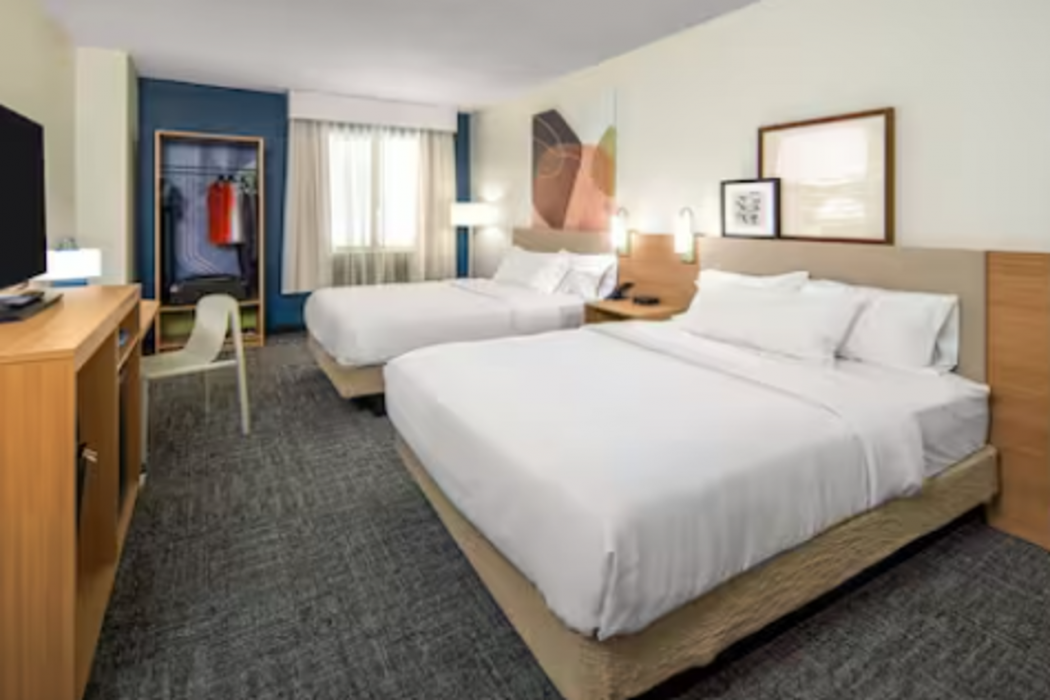Spark by Hilton Shawnee Hotel 21/34