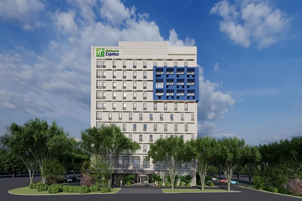 Holiday Inn Express Shanghai Pudong Airport 1/32