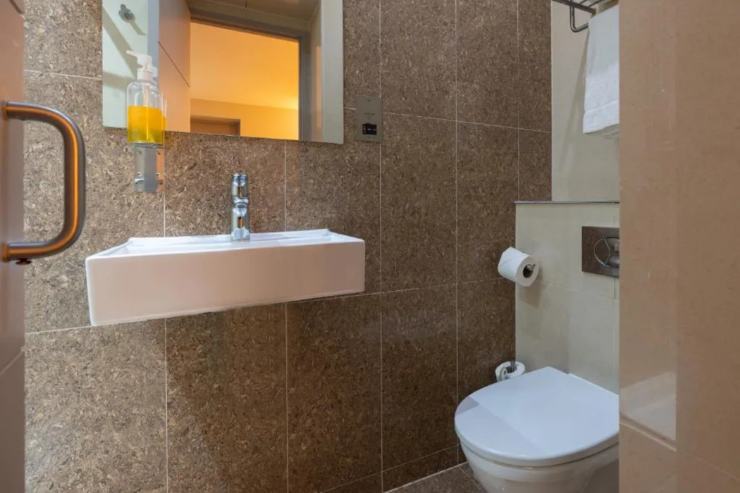 Simply Rooms & Suites 14/40