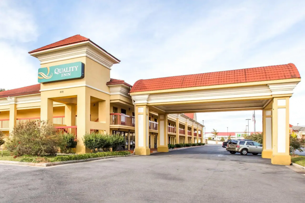 Quality Inn Dalton Central 1/17