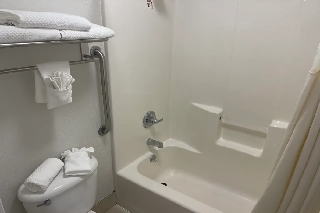 Quality Inn Dalton Central 8/17