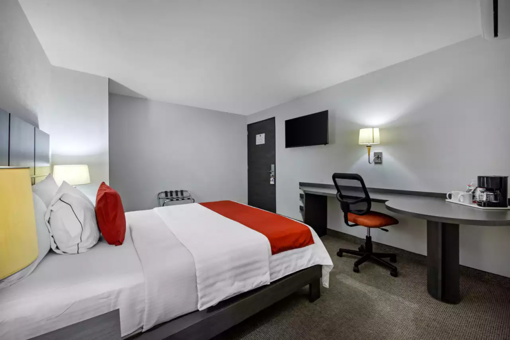 Hotel BeWow Queretaro 6/38