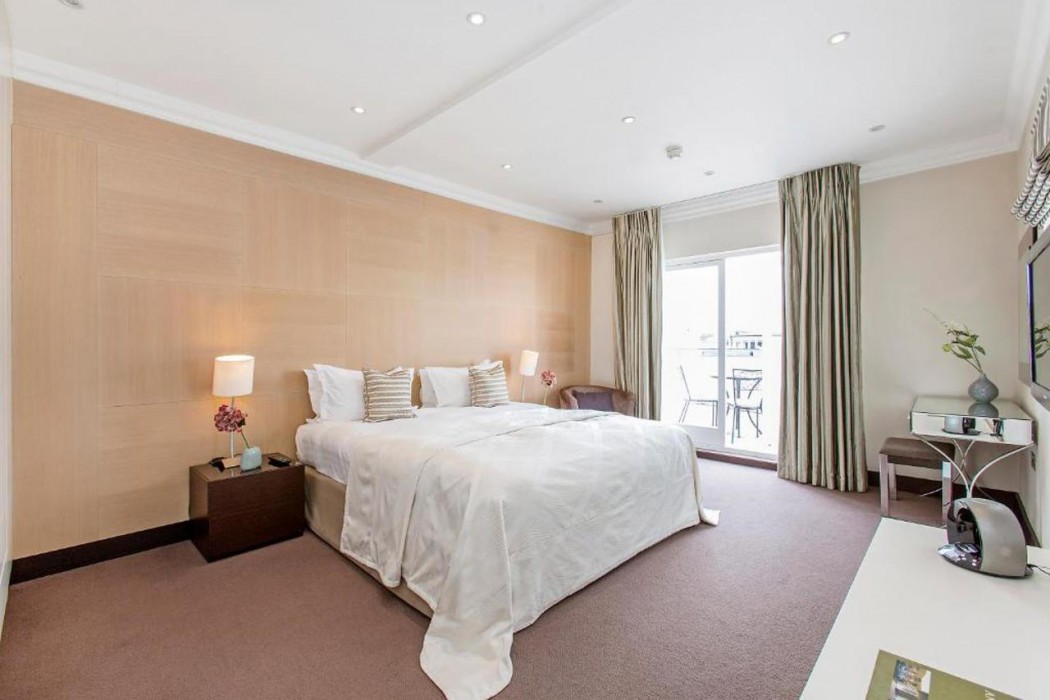 130 Queensgate Apartments 13/48