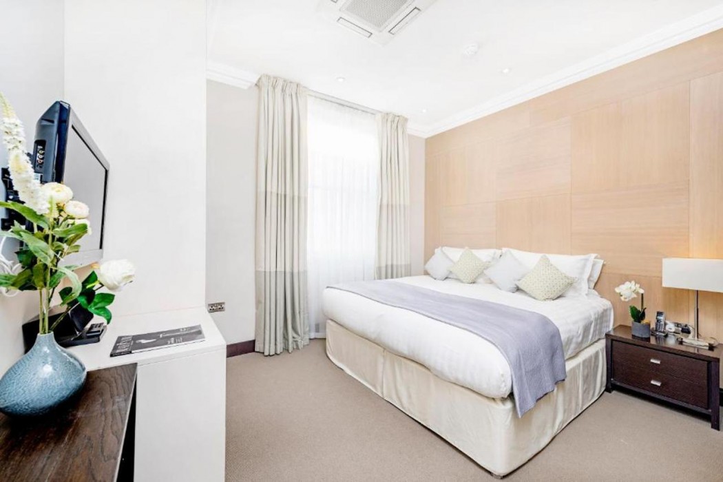 130 Queensgate Apartments 11/48