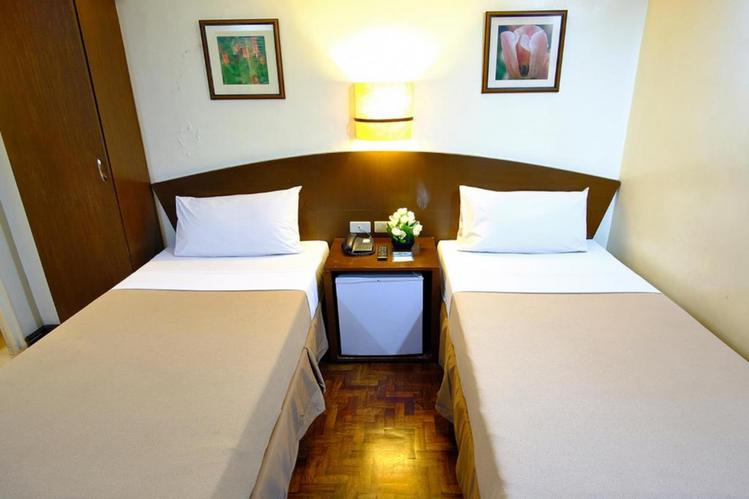 Fersal Hotel Manila 24/60
