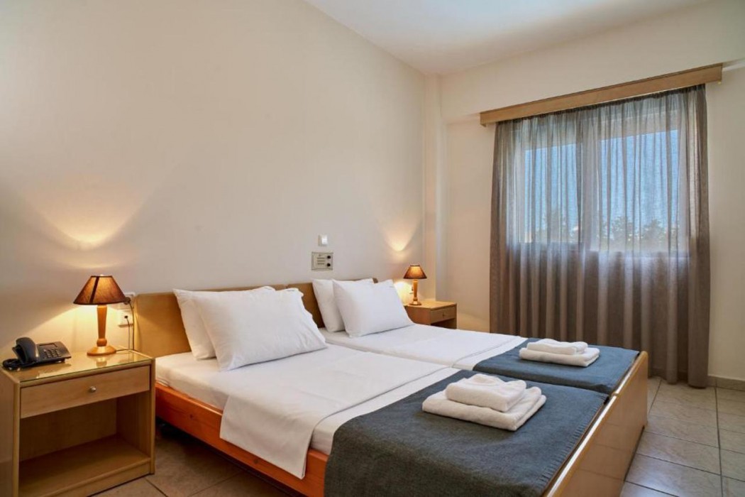 Inea Hotel and Suites 28/78