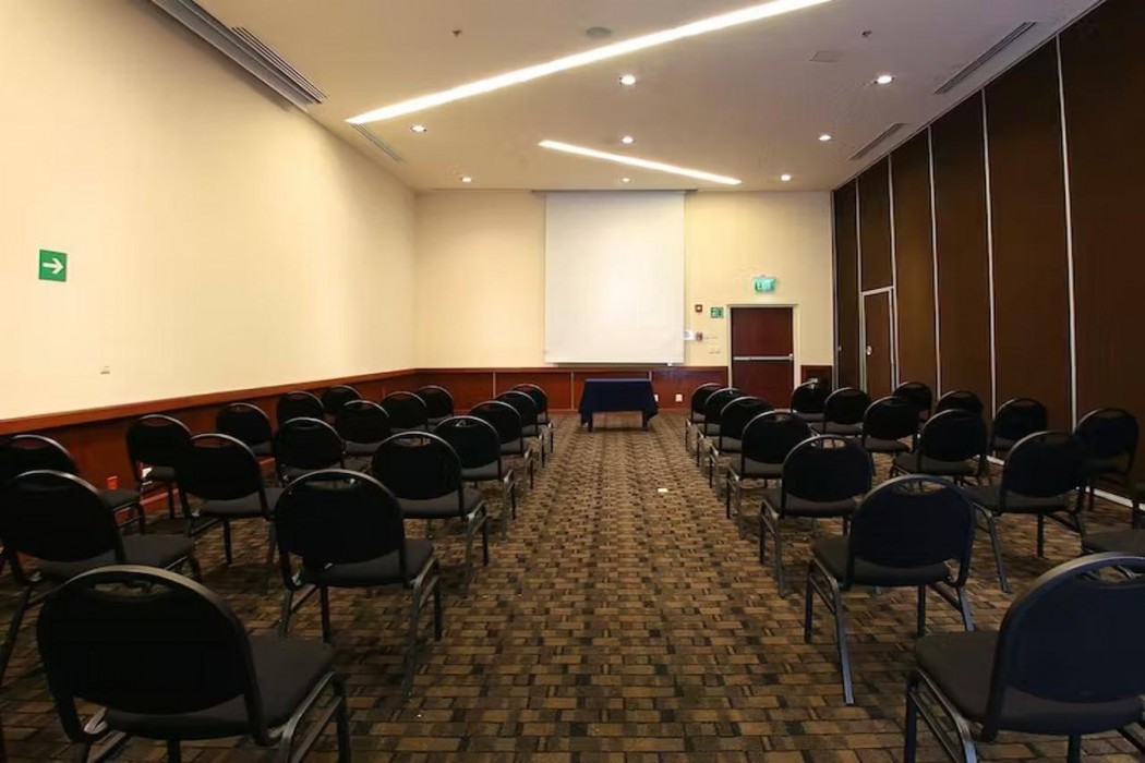 Opus Grand Toluca Airport 16/23