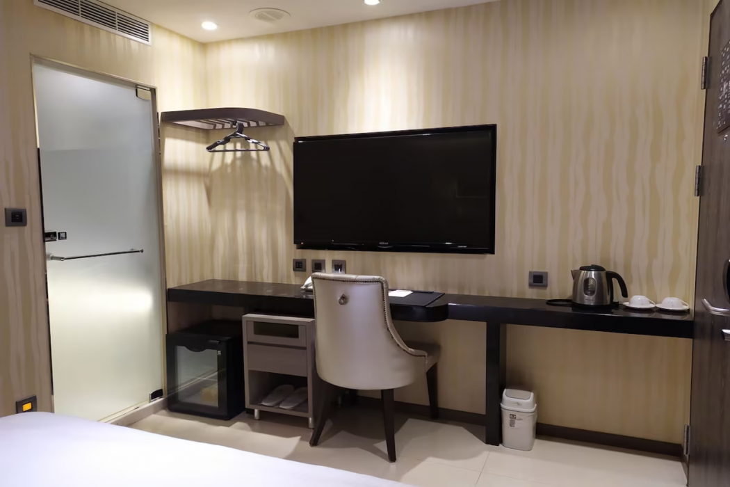 Room at Beauty Hotels Taipei - Hotel Bnight, TAIPEI