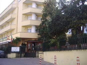 Hotel Villa Serena 1/51