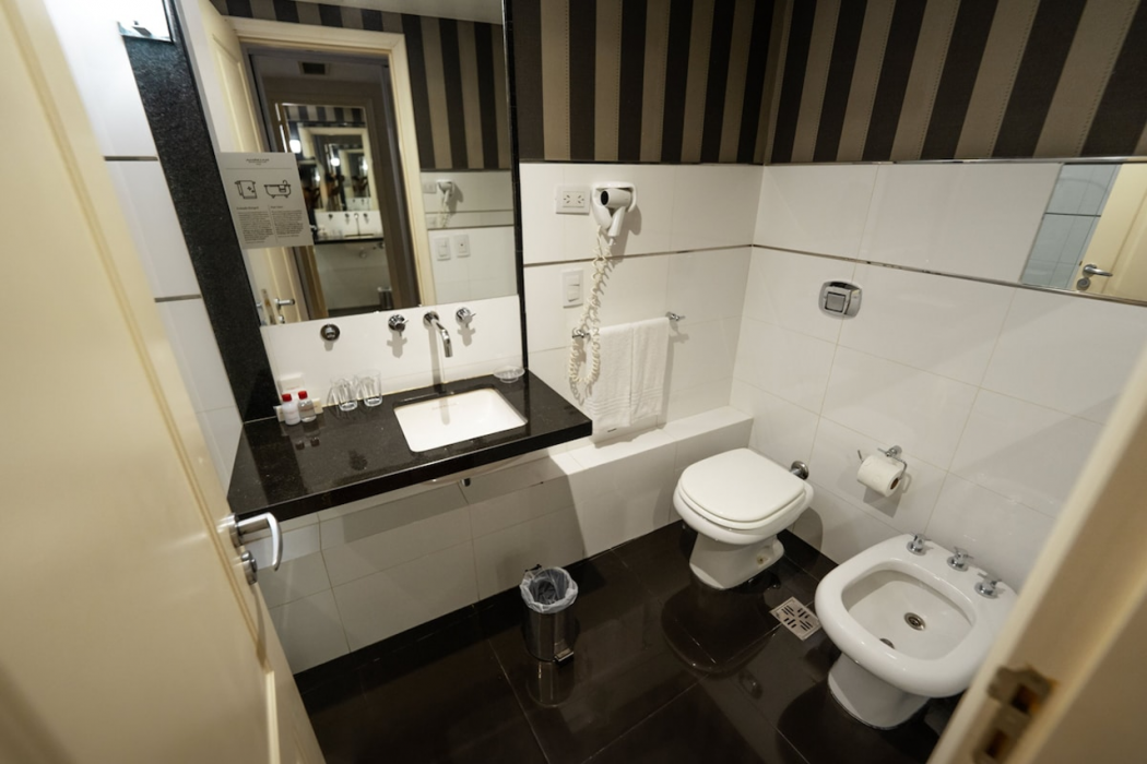 Amerian Executive Cordoba 8/51