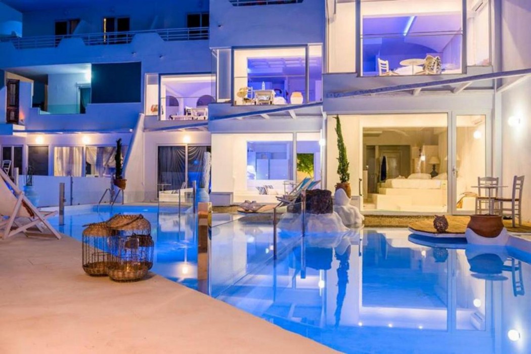 Kouros Home - Adults Only 14/32