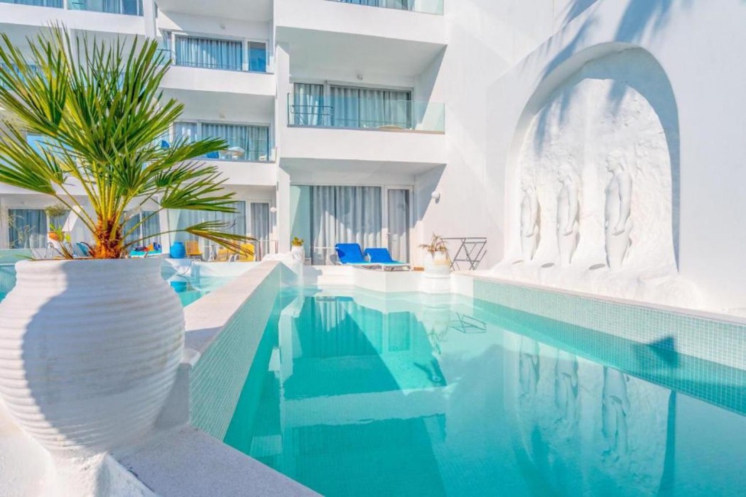 Kouros Home - Adults Only 15/32