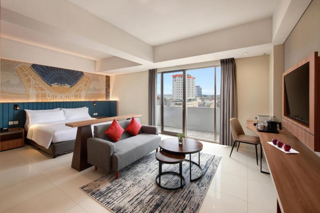 Aston Inn Pantai Losari Makassar 6/55