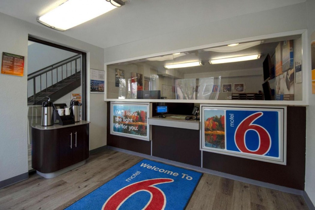 Lobby at Motel6 Merrillville, IN, MERRILLVILLE - IN