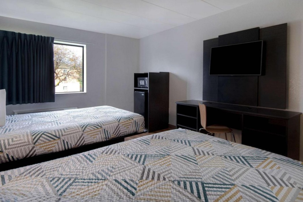 Motel6 Merrillville, IN 20/53