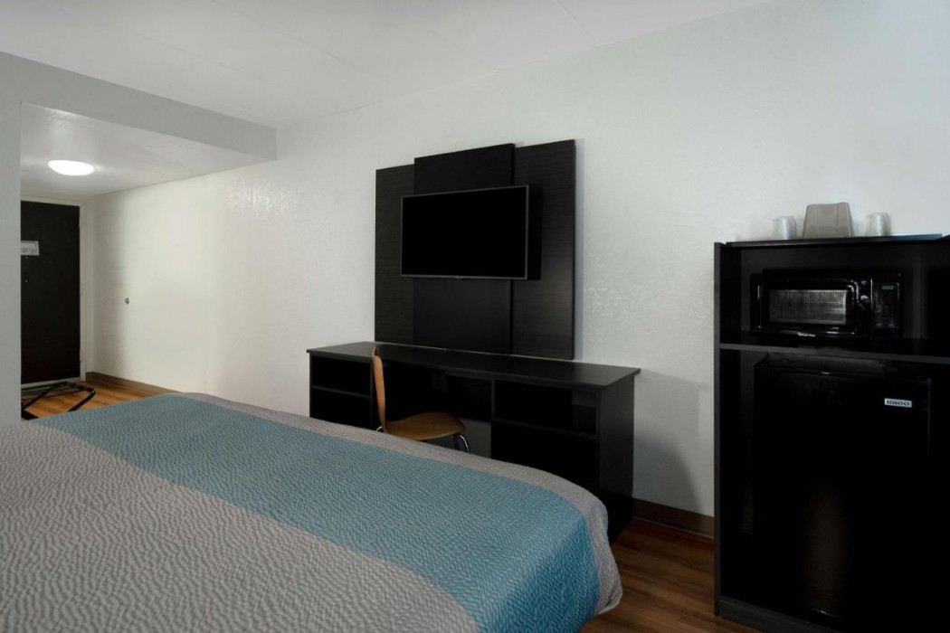 Motel6 Merrillville, IN 11/53