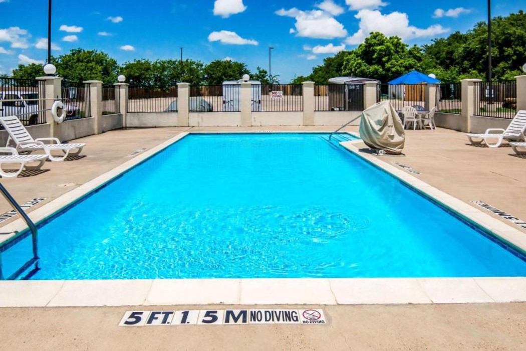 Motel6 Cleburne, TX 25/42