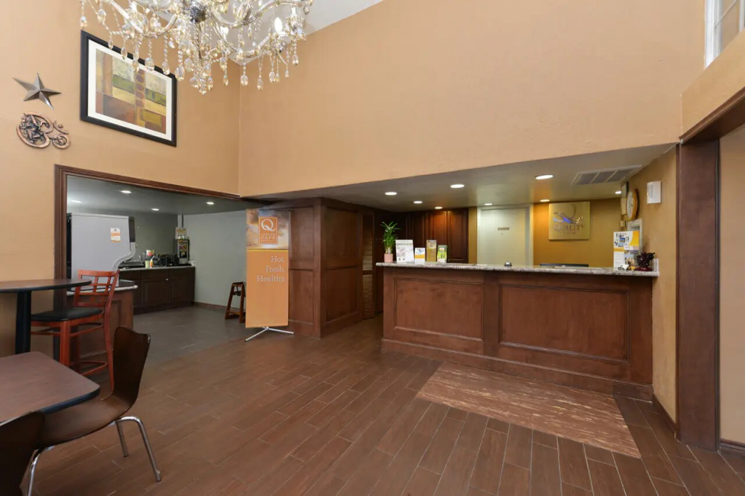 Quality Inn Gonzales, TX 4/31