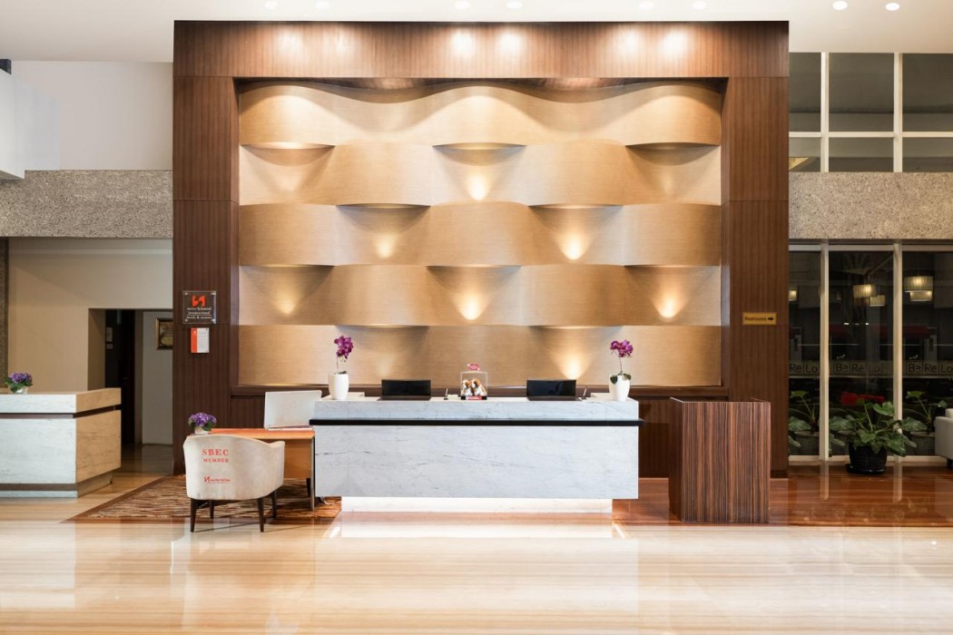 Swiss Belinn Manyar 8/75