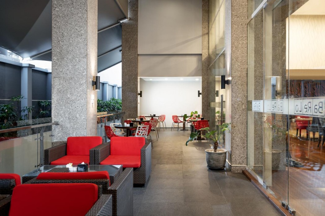 Swiss Belinn Manyar 37/75