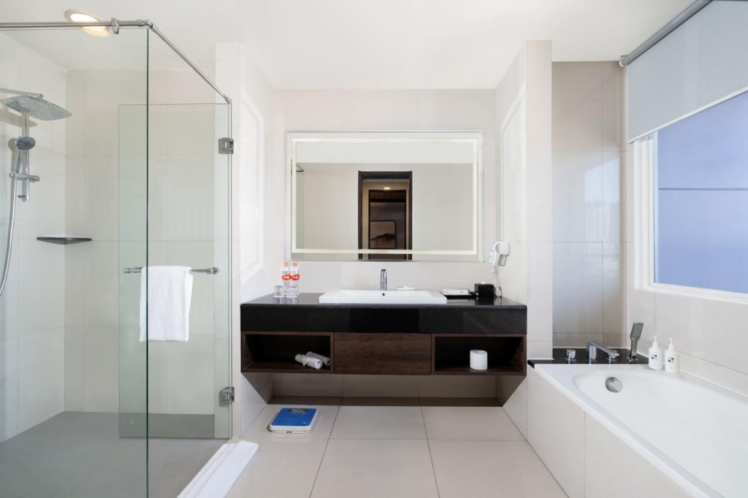 Swiss Belinn Manyar 17/75