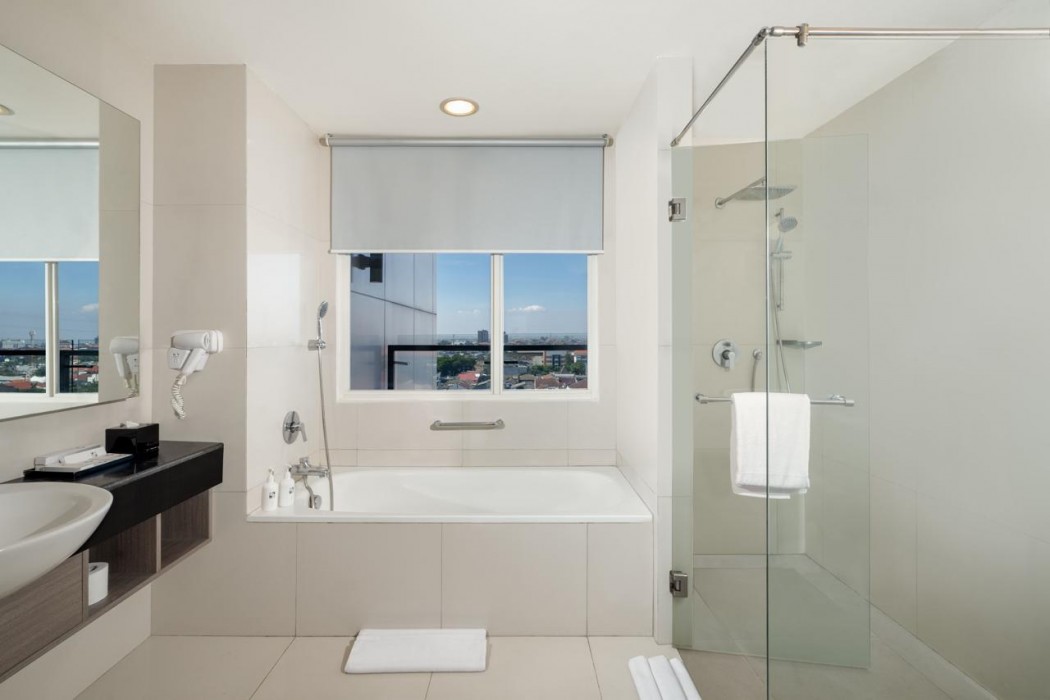 Swiss Belinn Manyar 16/75