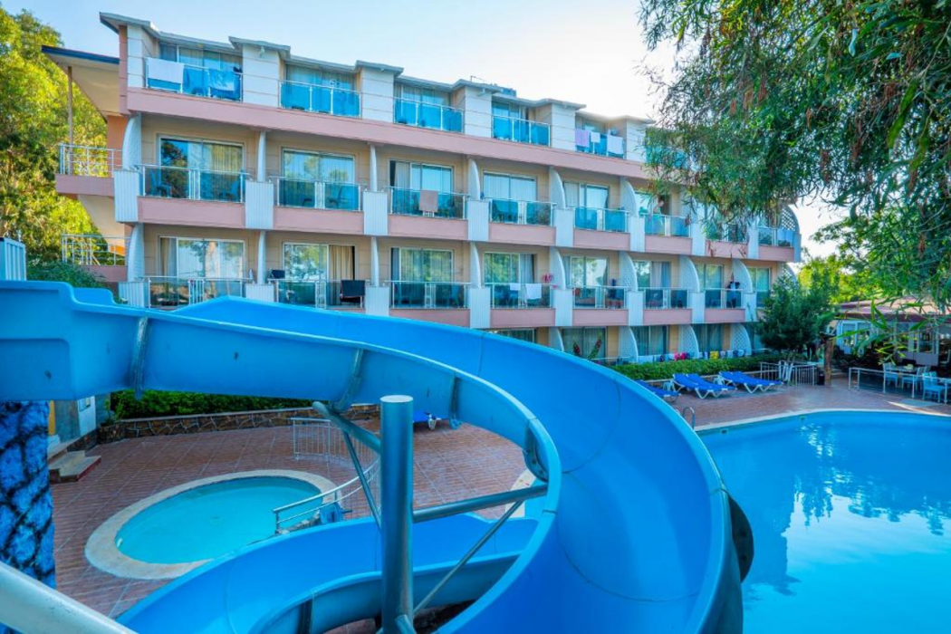 Aperion Beach Hotel 28/46