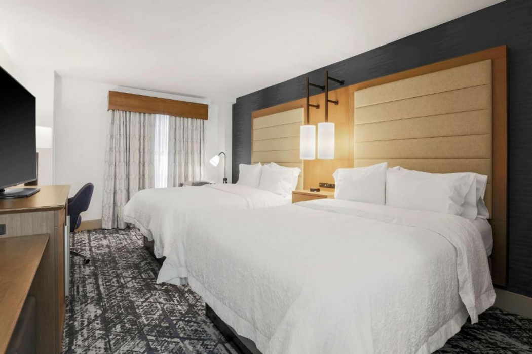 Hampton Inn & Suites Austin-Downtown 17/51