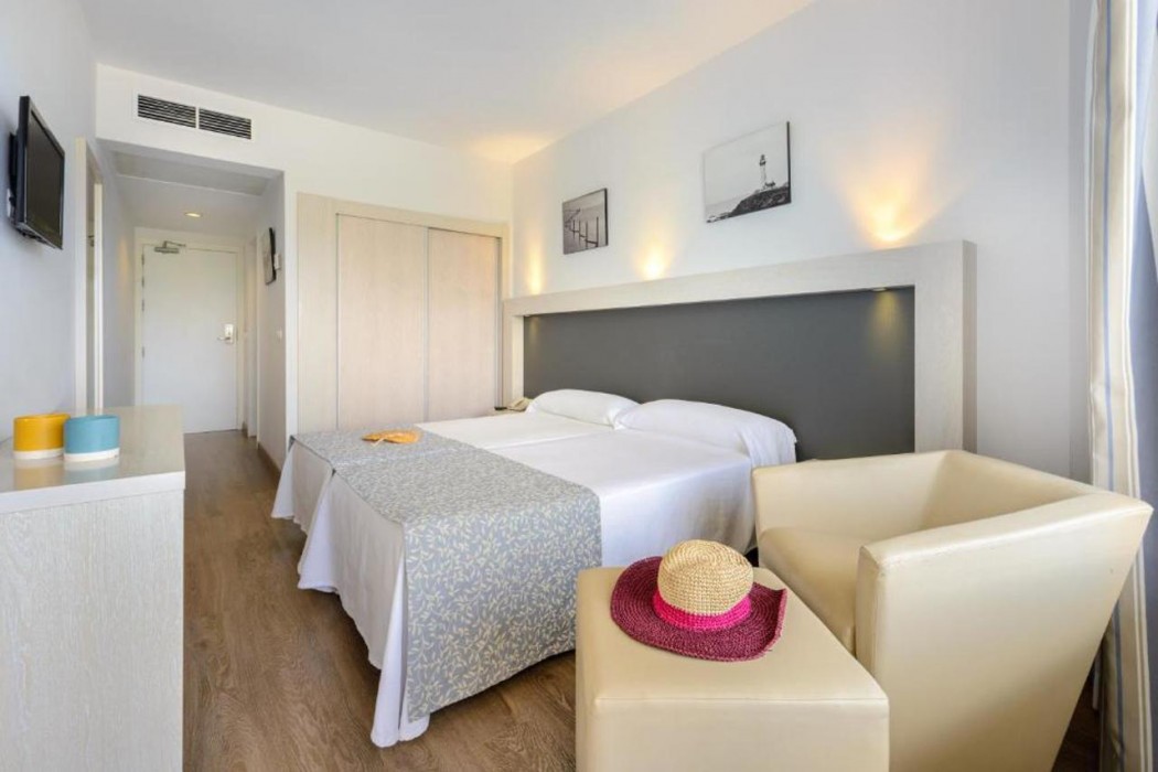 Hotel Vibra Beverly Playa 11/72