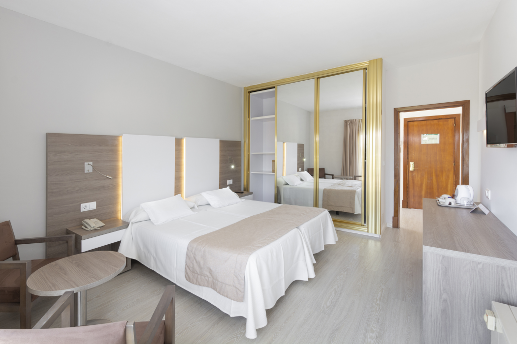 Mar Hotels Paguera and Spa 15/70