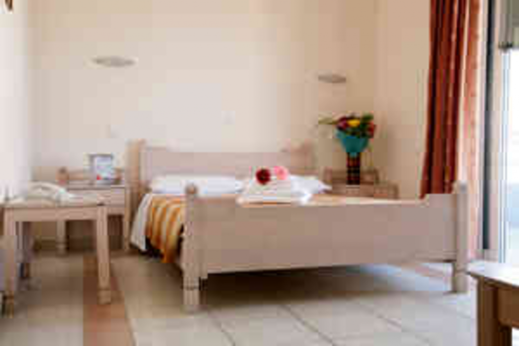 Theonia Hotel 14/35